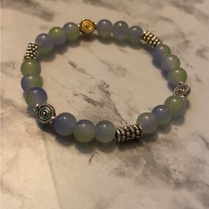 Elegant Beaded Bracelet with Silver Accents